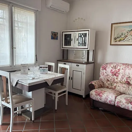 Affitto Turistico Via Bonomea 219-1 Appartamento Trieste