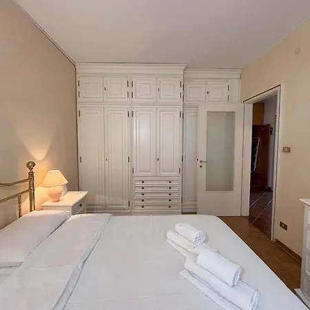 Апартаменты Affitto Turistico Via Bonomea 219-1