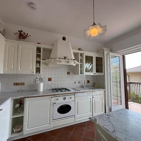 Апартаменты Affitto Turistico Via Bonomea 219-1 *