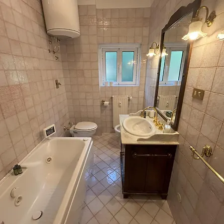 Affitto Turistico Via Bonomea 219-1 Апартаменты